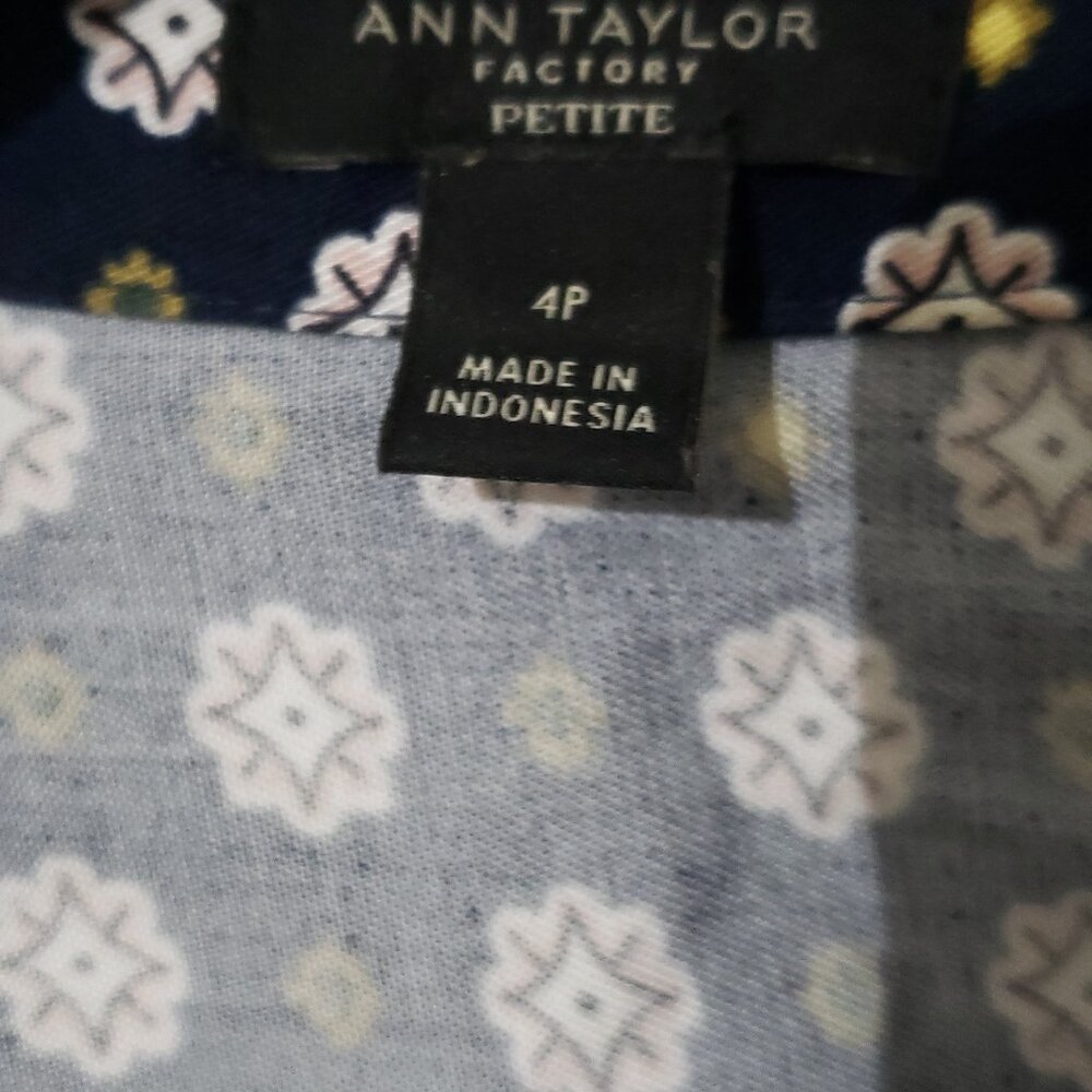 Anne Taylor 4Petite Dress with matching belt - Picture 3 of 7